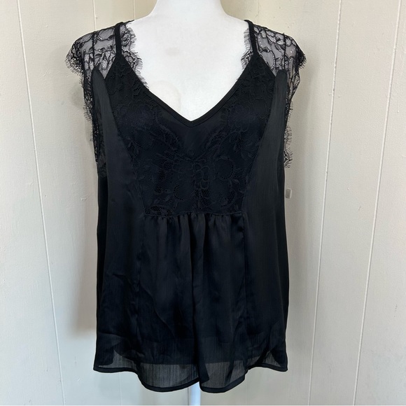 LOVE STITCH Basic Feminine Black Lace Camisole Top Size Small. - Picture 2 of 12